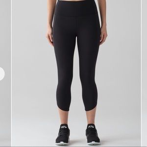 Lululemon Body Con Crop 21 inch legging